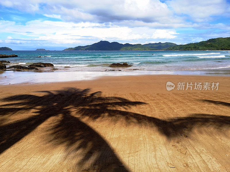 Duli海滩，El Nido，巴拉望岛